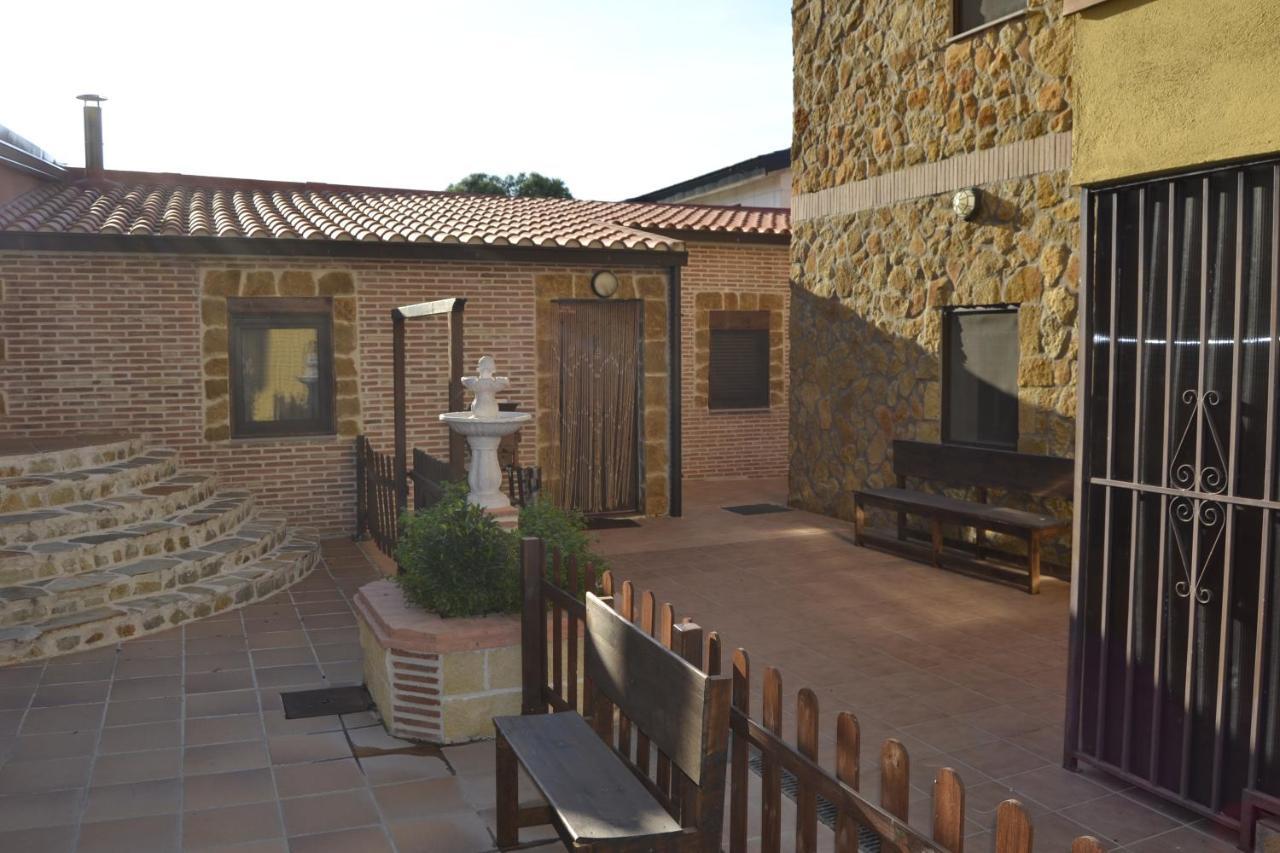Apartamentos "Casa Rural De Aldea" Aldea del Fresno Kültér fotó
